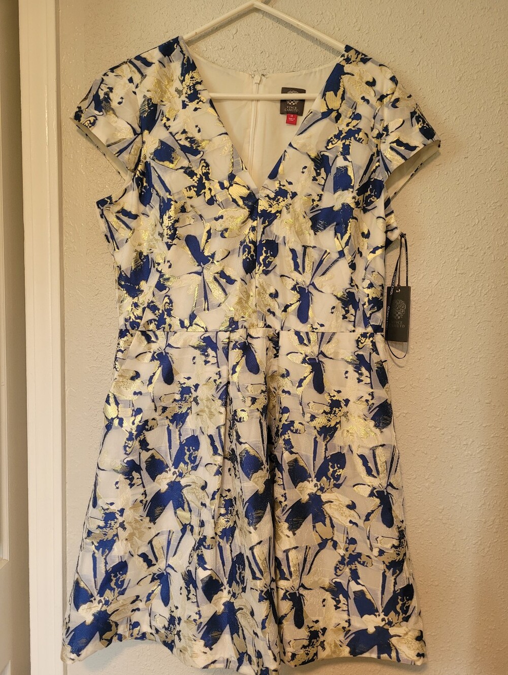 Vince Camuto Blue, Off White & Gold Floral V-Neck Fit-and-Flare Dress, Size 14
